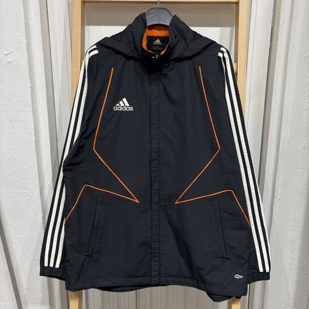아디다스 후드 바람막이