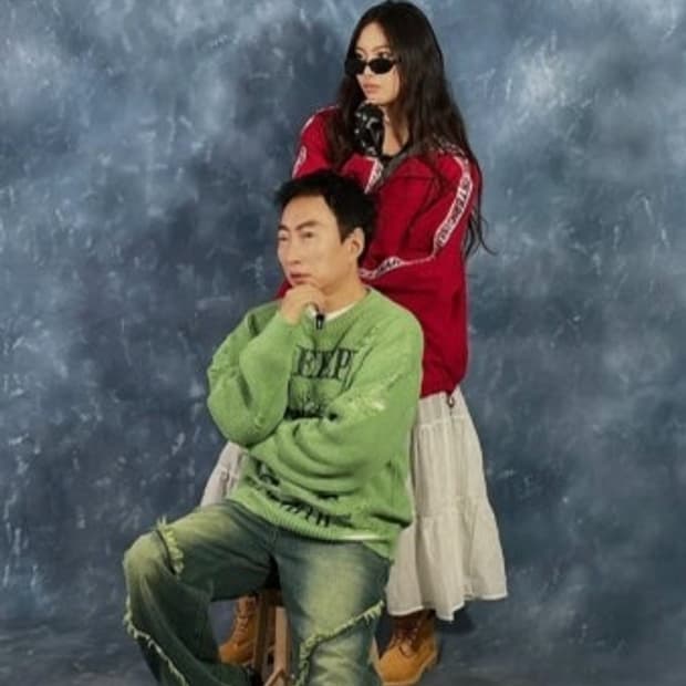 슈프림 x 히스테릭글래머 트랙자켓 (혜인착용)