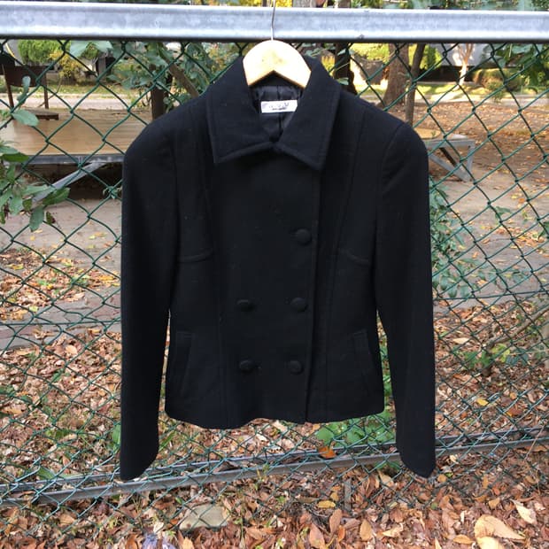 블랙 울 숏 코트