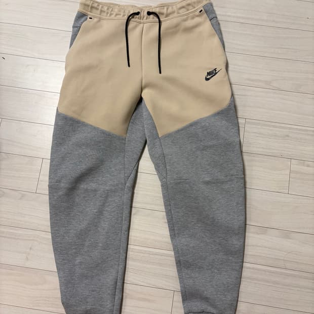 나이키 테크플리스 