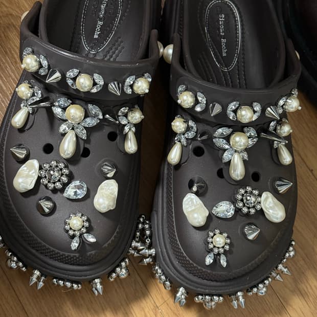 시몬로샤 크록스 (우먼즈9 사이즈)