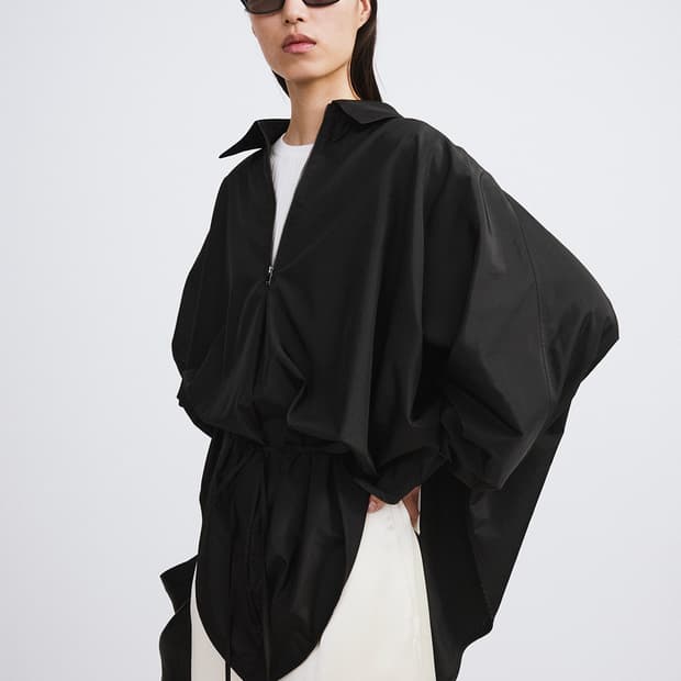 렉토 RECTO 오버사이즈 케이프 점퍼 블랙