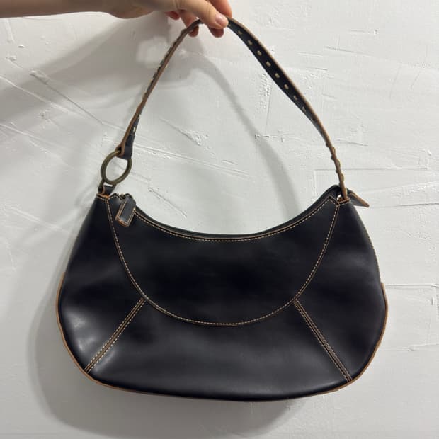 sacco leather shoulderbag
