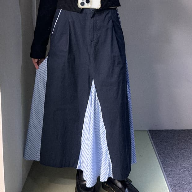 cotton/stripes back buttons skirt