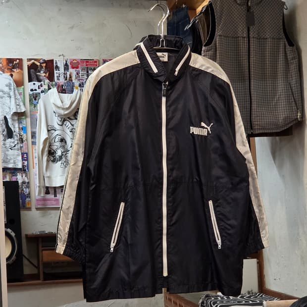 푸마 JPN 블랙 배색 바람막이