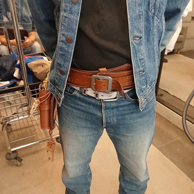 가죽 허리 권총 파우치