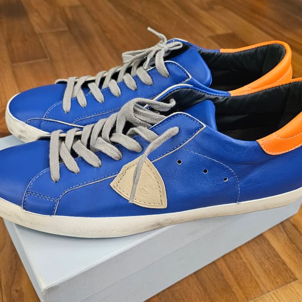 필립모델  스니커즈44사이즈 새신발