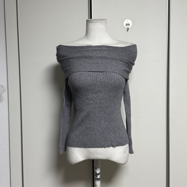 오프숄더 니트 그레이 