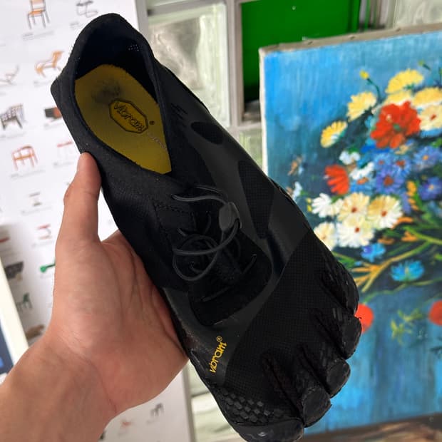 five toes shoes