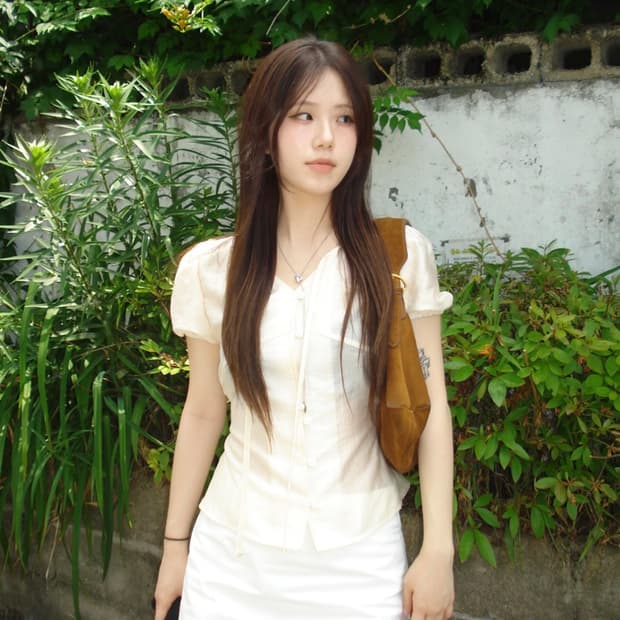 아워캐비넷 블라우스