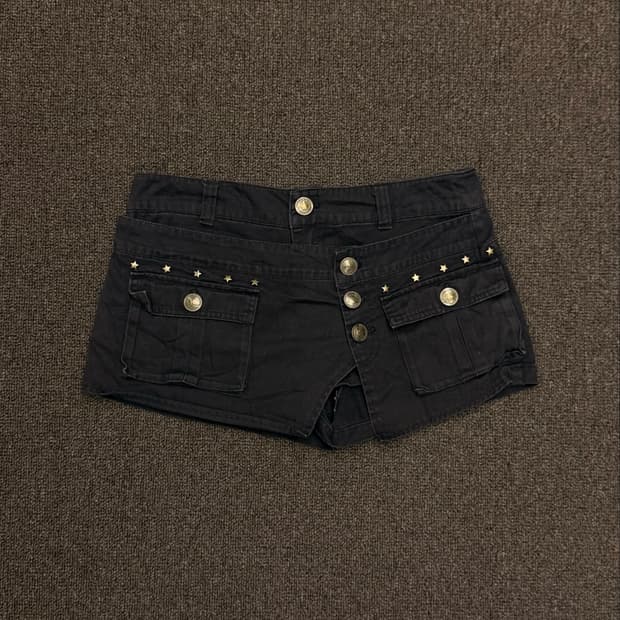M)CECIL McBEE Y2K 포인트 레이어드 블랙 숏팬츠