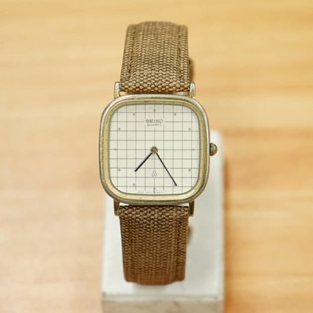 70s 세이코 그리드 다이얼 금장 쿼츠 시계