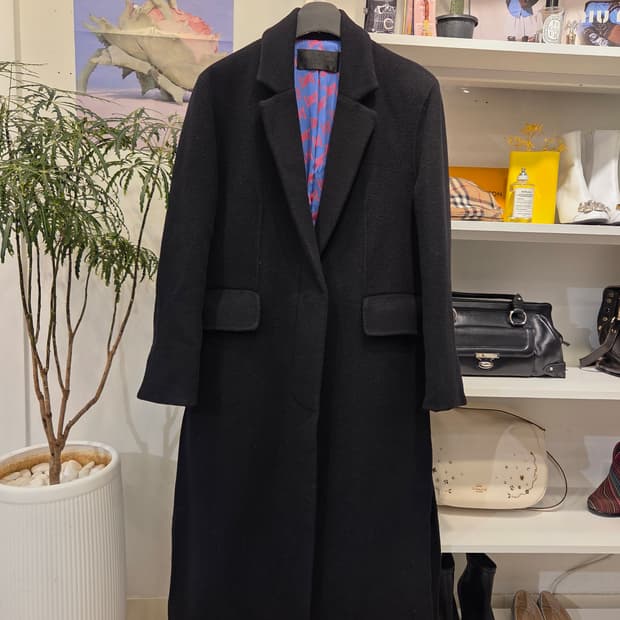 럭키슈에뜨 벨벳 자수 울 코트