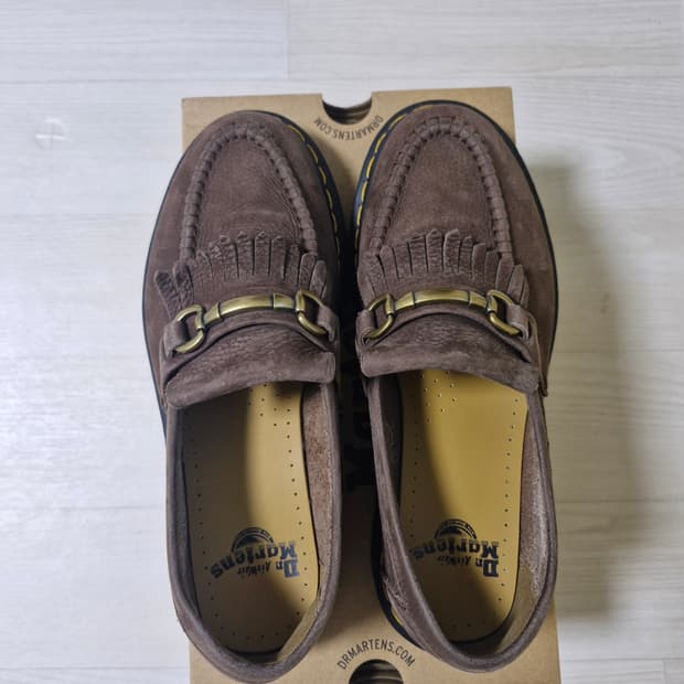 닥터마틴 아드리안 스내플 260사이즈 팝니다