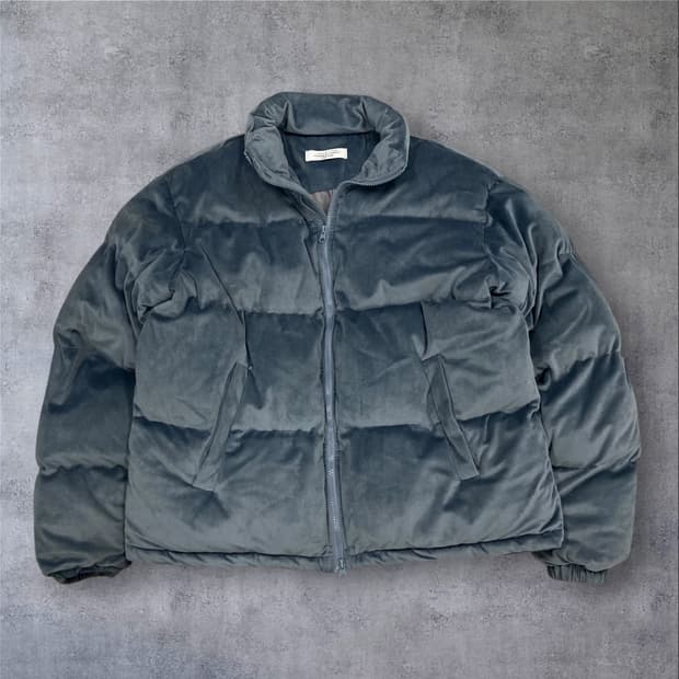 다비드 첸 스카이 컬러 벨벳 푸퍼 패딩