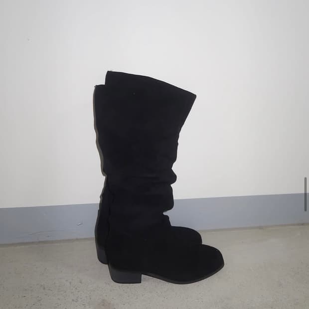 아워캐비넷 suede long boots