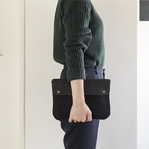 트래블러스 팩토리 캔버스 파우치 블랙색상 트래블러스노트