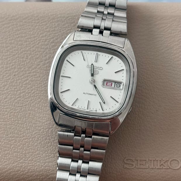 Seiko 세이코 5 오토매틱 스퀘어 TV 스크린 Day-Date 198