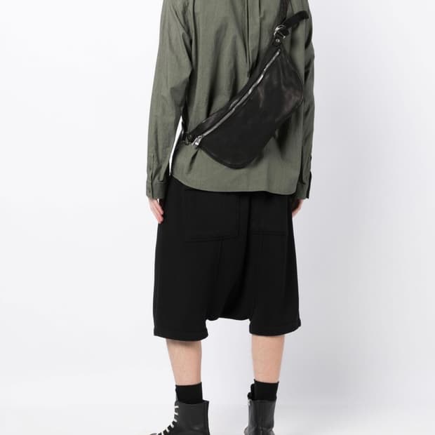 구이디 Q10M 레더백 블랙