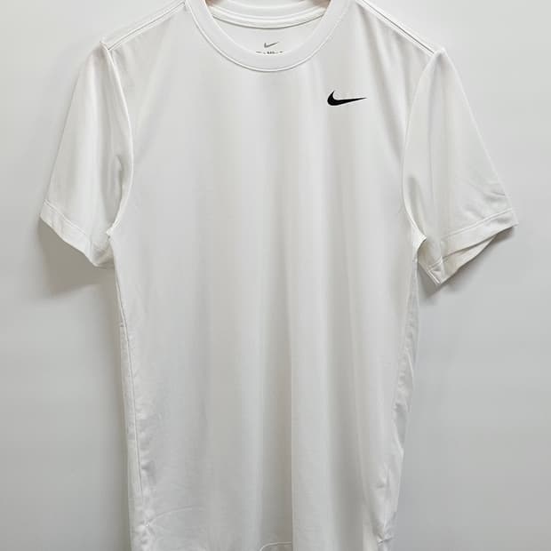 나이키 드라이핏 반팔티셔츠 M