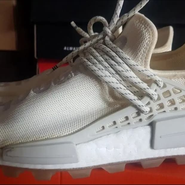 아디다스 X 퍼렐 윌리엄스 Hu NMD 235
