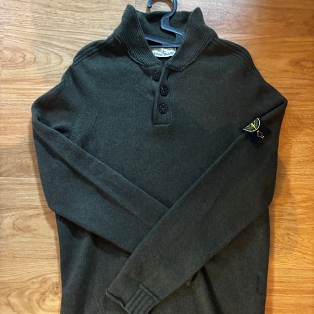 스톤아일랜드 하프 니트집업