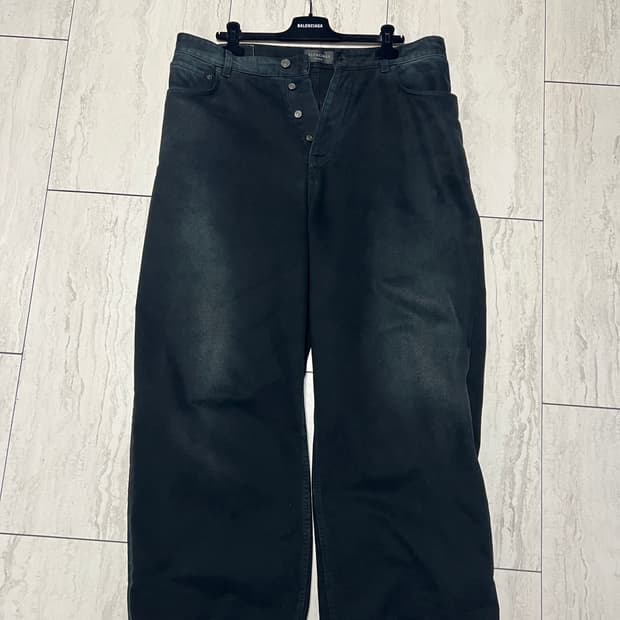 발렌시아가 23ss 스티커배기 L