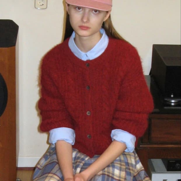 시눈 FISHER CROP HAIRY 가디건 레드