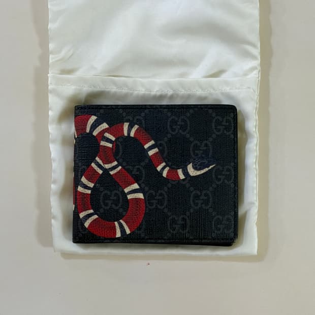 구찌 킹스네이크 반지갑