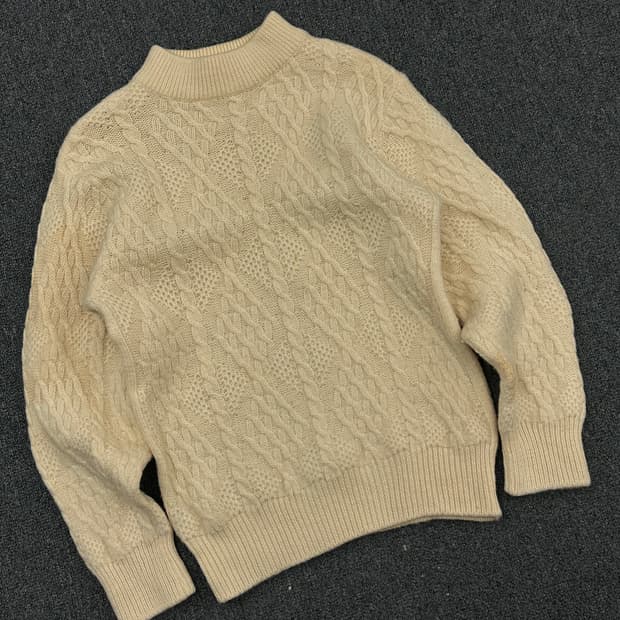 OS)Japanese vintage 여성 아이보리 케이블 니트 스웨터