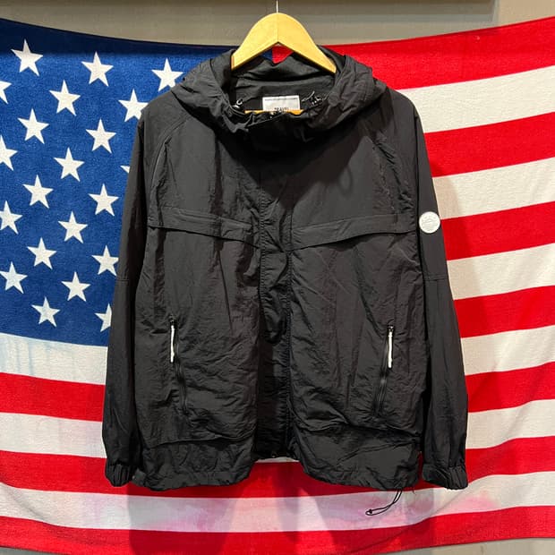 트래블 바람막이 자켓