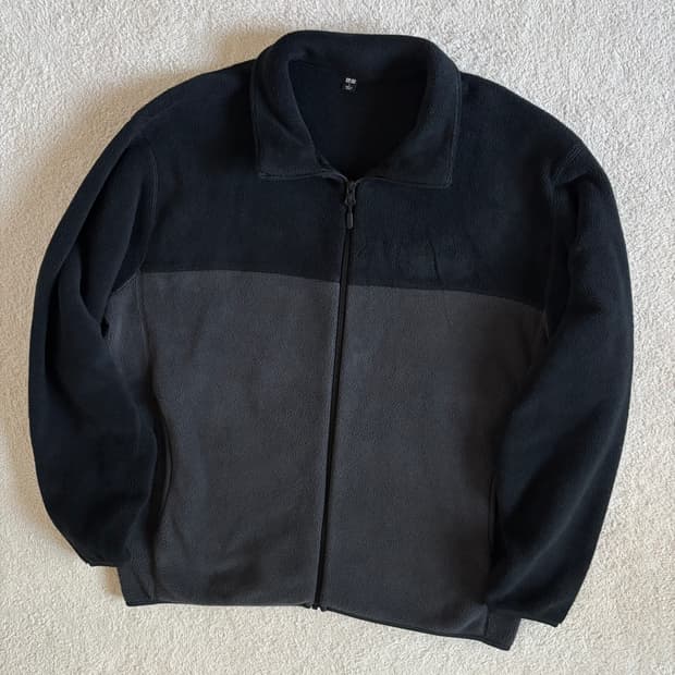 유니클로 블랙 배색 후리스