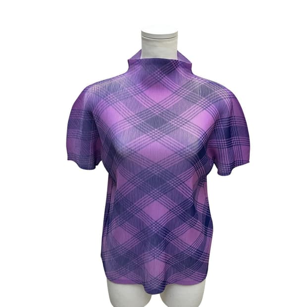 ISSEY MIYAKE top