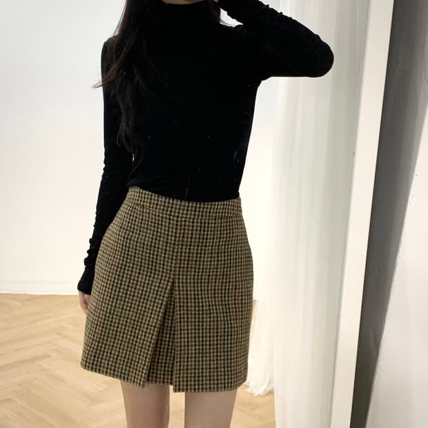 셀린느 하운드투스 체크 미니 스커트