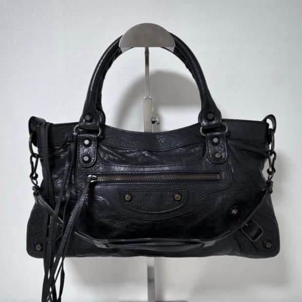 발렌시아가 모터백 블랙