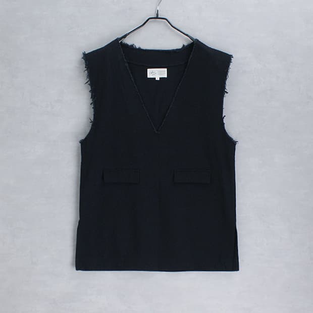Chaco closet oversize cut off vest S6366
