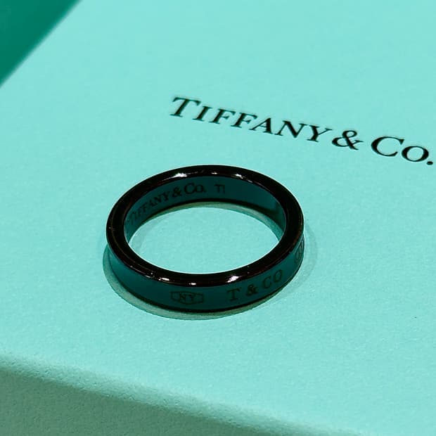 티파니앤코 1837 블랙 티타늄 반지