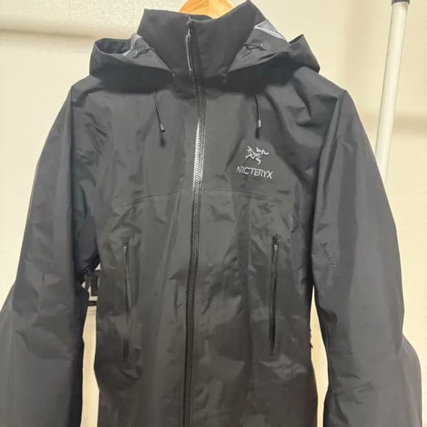 아크테릭스 베타 AR L 사이즈 찢김 뜯김 없이 상태 좋습니다!