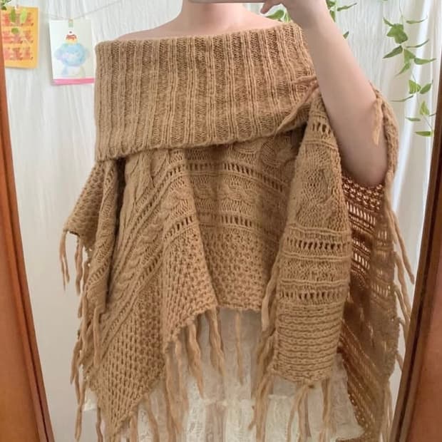 오프숄더 그런지 케이프