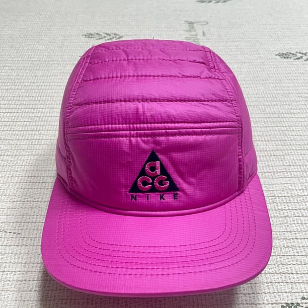 나이키 ACG AW84 패디드 캡 핑크