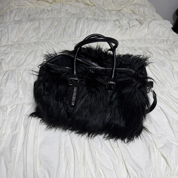Dollskill fur bag