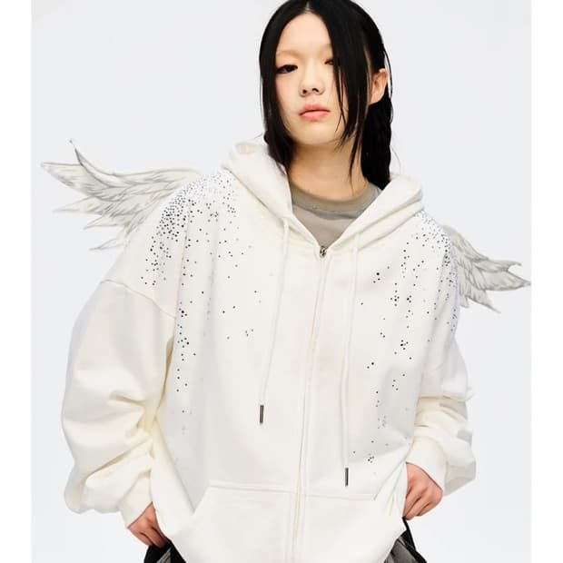 씨피어스 cfierce 날개 후드집업 뉴진스 착용