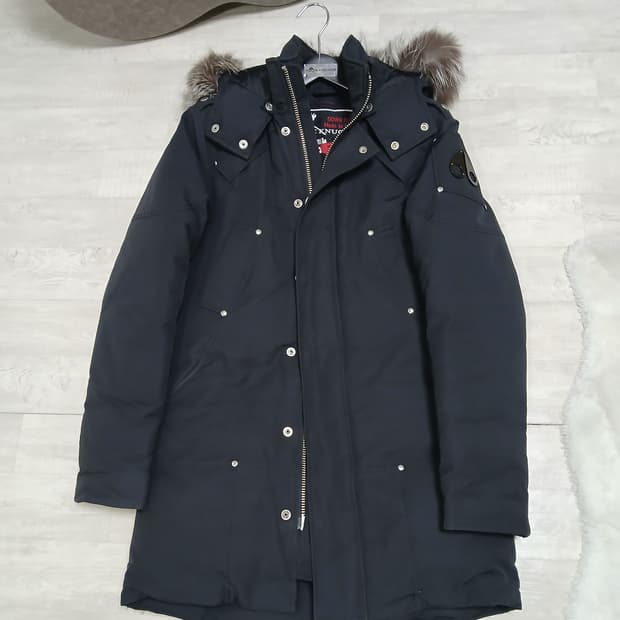 무스너클 스틸링 패딩 사이즈 95~100