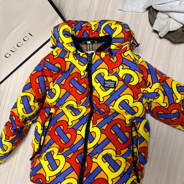 버버리 모노그램 프린트 달스톤 다운 패딩 자켓 양면 100