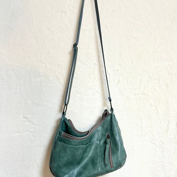 빈티지 그린 청록 가죽 크로스백