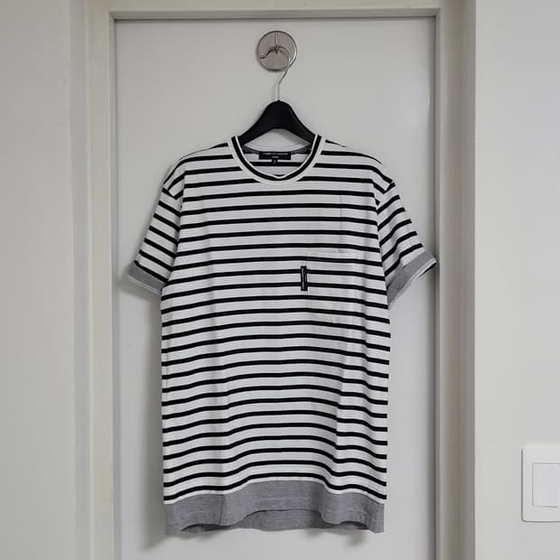 Layered border t-shirt