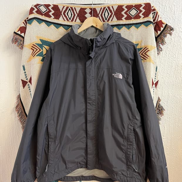 노스페이스 차콜 그레이 바람막이 L