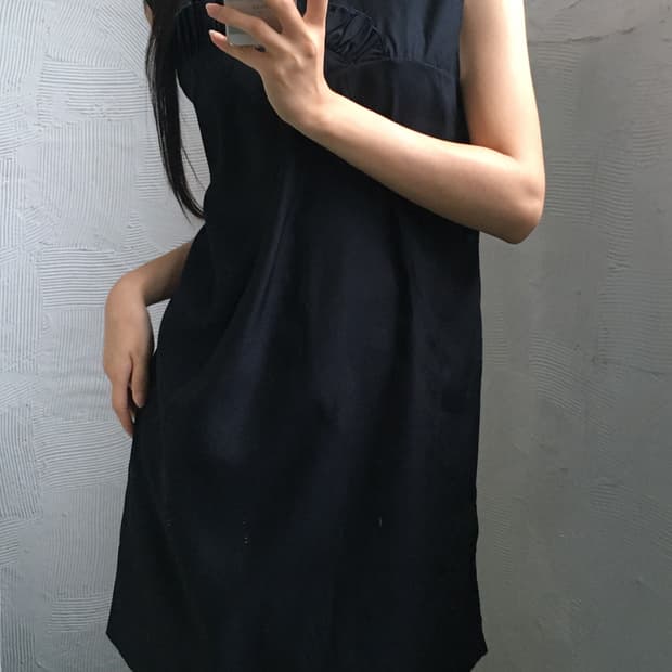 Marni 마르니 네이비 슬리브리스 원피스   