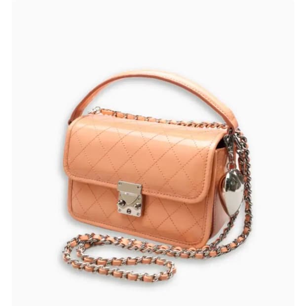 MYEYEKO 마이아이코 카메라백 소피아백 글로시코랄 체인백 카디널레드 