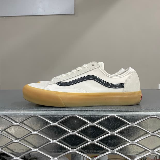 반스 스타일 36 크림 화이트 275